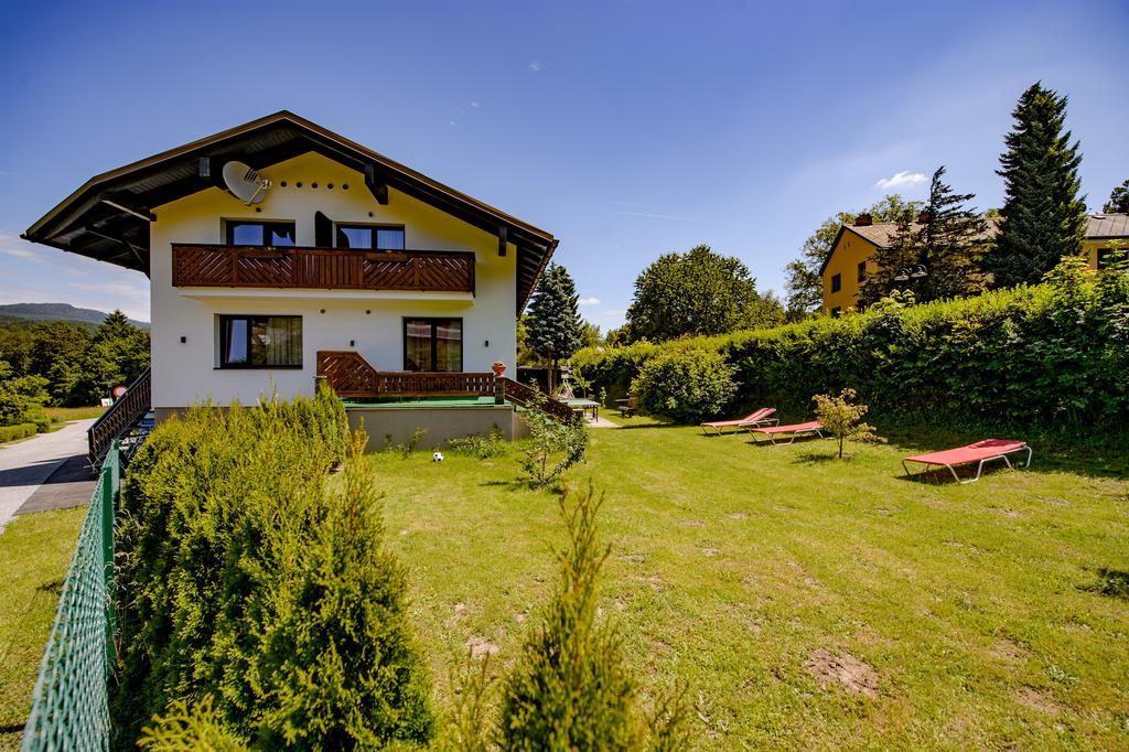 Hotel Haus Charlie Velden am Wörthersee Exterior foto