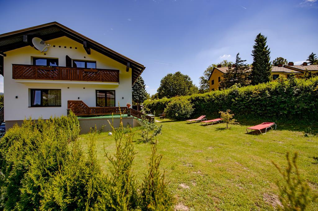 Hotel Haus Charlie Velden am Wörthersee Exterior foto