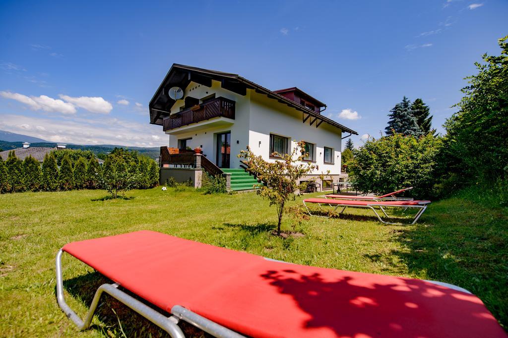 Hotel Haus Charlie Velden am Wörthersee Exterior foto