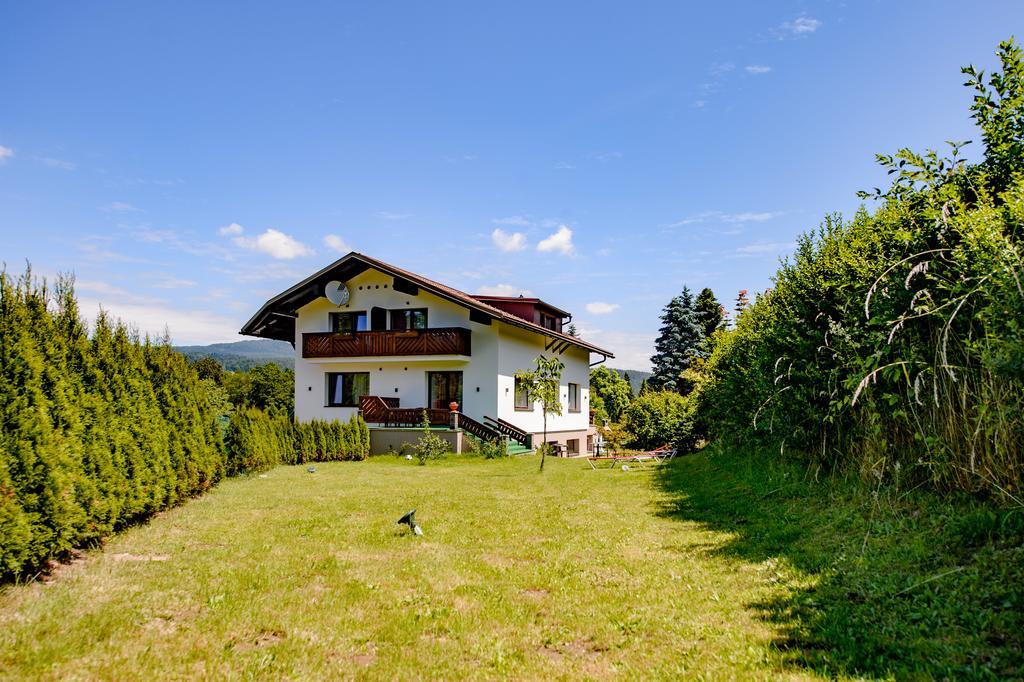 Hotel Haus Charlie Velden am Wörthersee Exterior foto